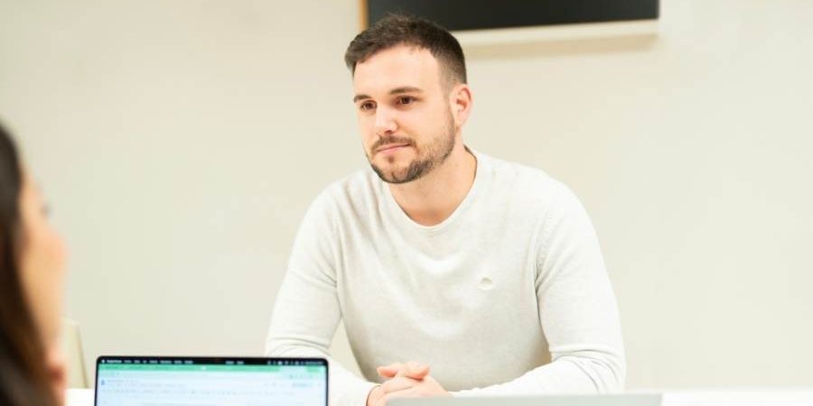 Reunión de trabajo publicada en Javier Chiva